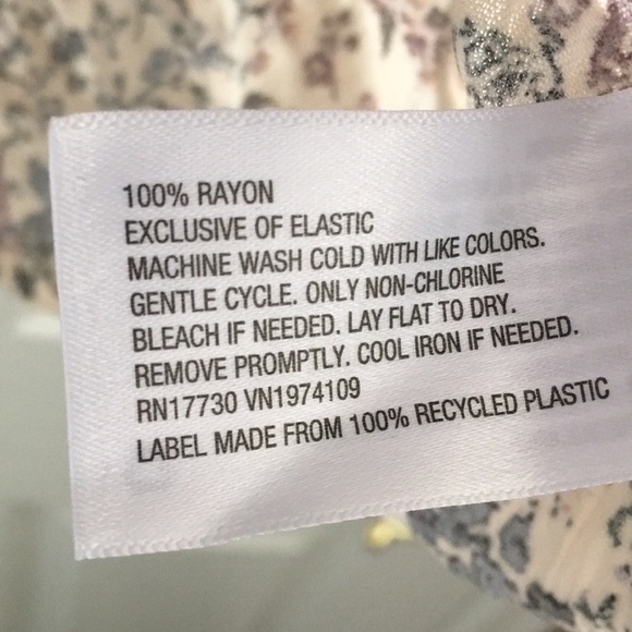 FINAL MARKDOWN LADIES’ NWT Knox Rose Floral Print LS Top (S) - Picture 9 of 11